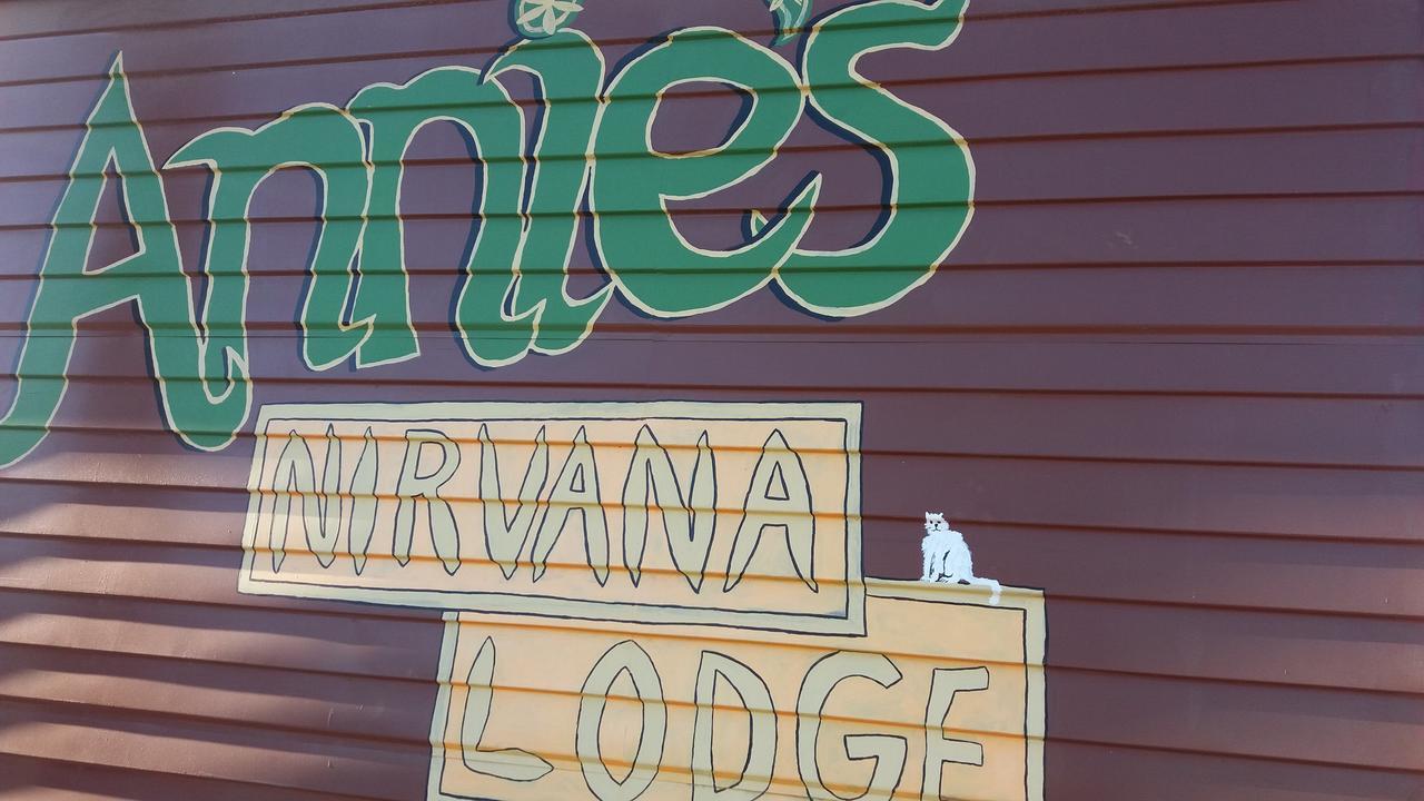 Annies Nirvana Lodge Backpackers Takaka Luaran gambar